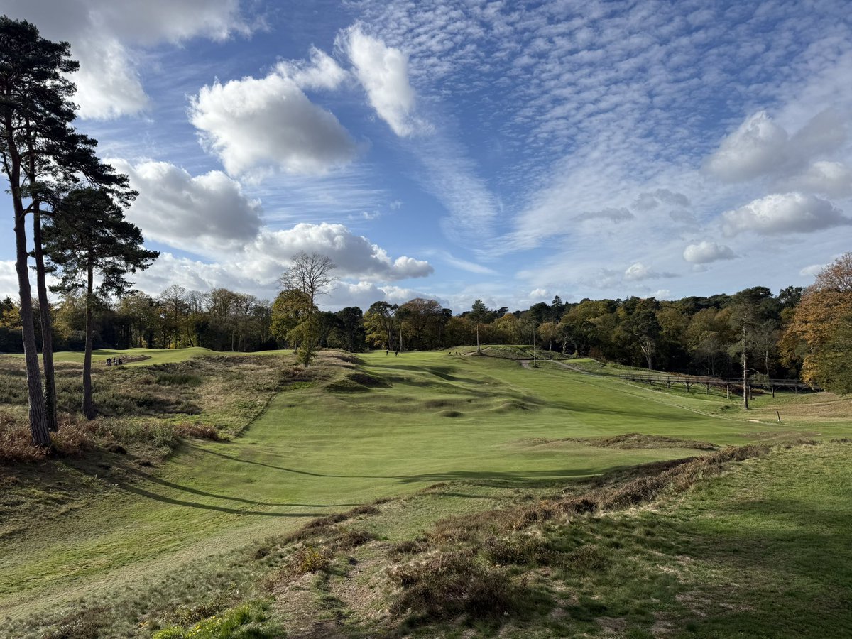 c86low's tweet image. Great course visit to see @TheAddingtonGC today! Met up with @JDTaylor_ to discuss course changes ahead of future projects at @HearsallGC! Some fantastic views and surfaces on show! #turf #golf #golfcourse
