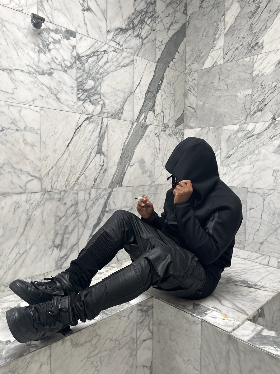 LaughToDaBank's tweet image. SoCal