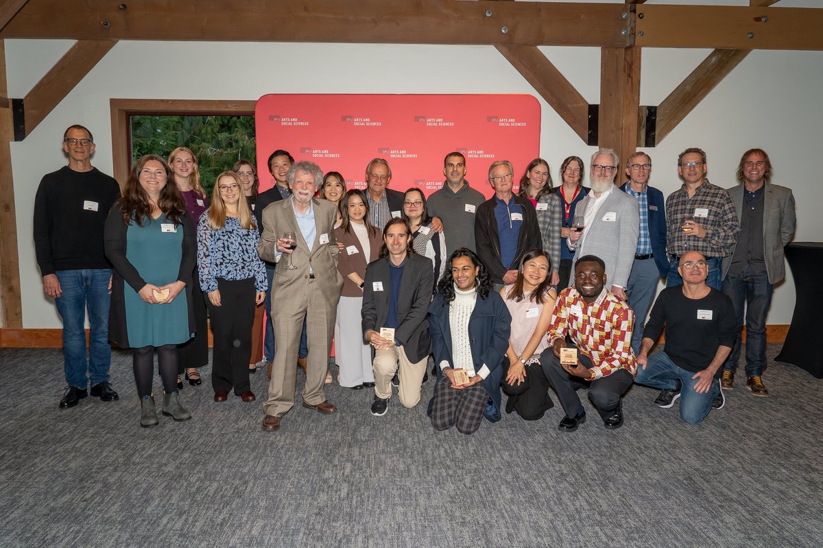 SFUFASS's tweet photo. Every year, we come together at the annual Cormack Teaching Symposium and FASS Fall Reception to celebrate our 2025 FASS faculty and staff award winners. See more photos at: https://t.co/aQ3zYSD1kV https://t.co/DlHHAuioKx