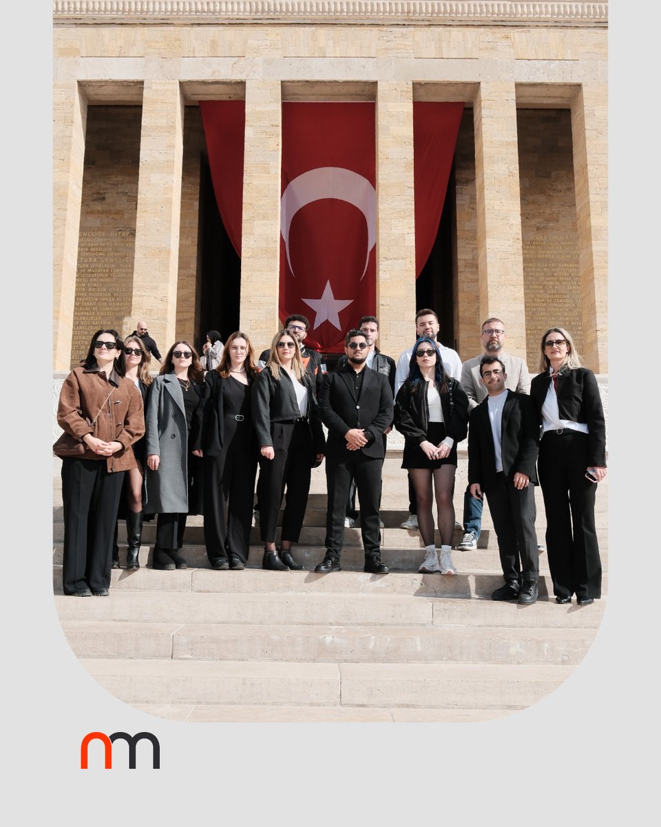 NanoMedya360's tweet photo. Nano Medya ekibi olarak bu anlamlı günde Ata’mızın huzurundaydık. Cumhuriyetimizin 102. yılında, bize emanet ettiği değerlere sahip çıkmanın gururunu ve sorumluluğunu bir kez daha hissettik.

Yolunda ve izindeyiz, Ata’m. 🇹🇷❤

#NanoMedya #CumhuriyetBayramı https://t.co/WmUPC5zc9A