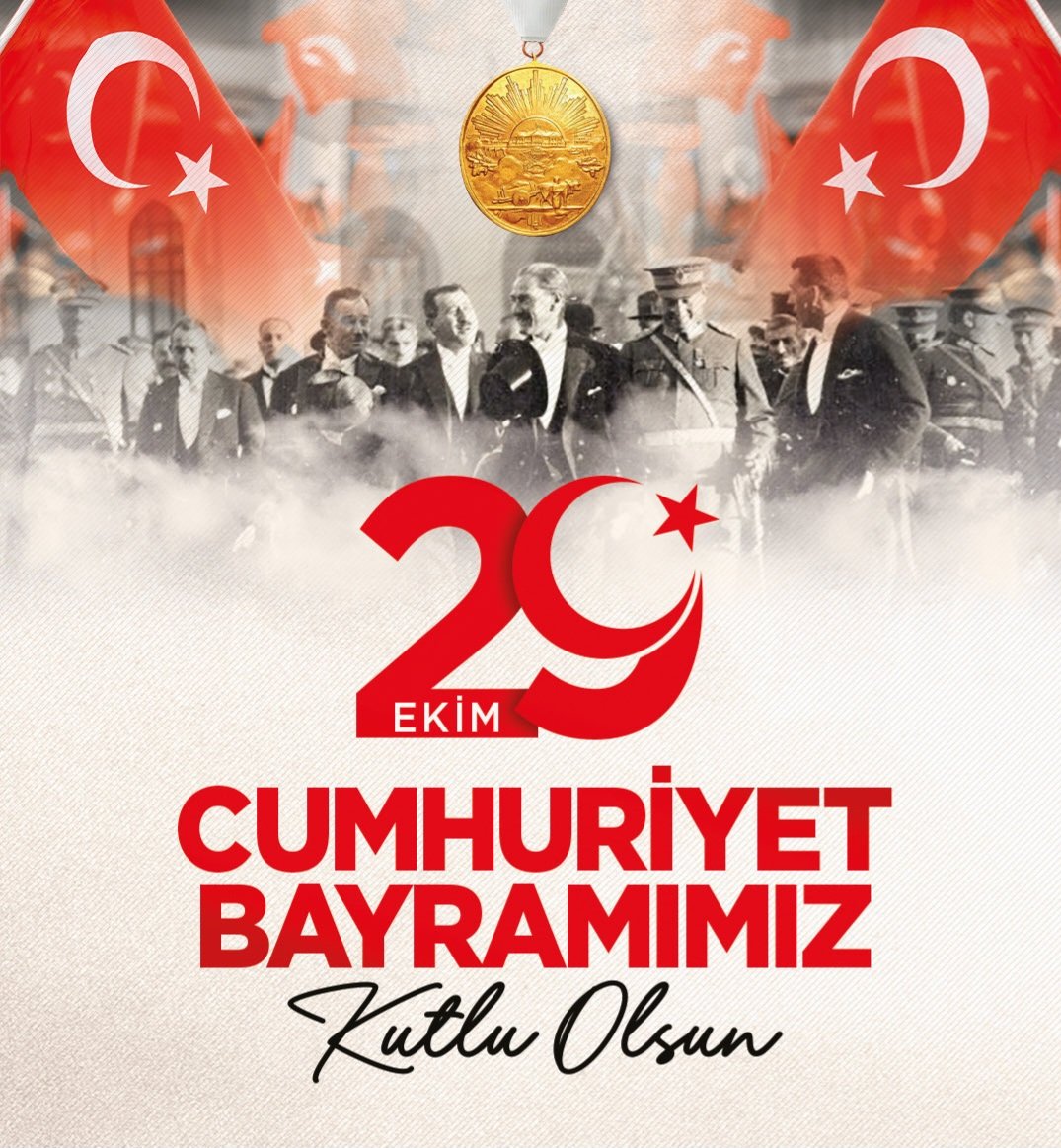 Türk Milleti, en karanlık gecede bile umudunu yüreğinde taşıdı.
O umut, bir güneş gibi #Samsun'dan doğdu... Adı #Cumhuriyet oldu. 
29 Ekim Cumhuriyet Bayramımız kutlu olsun. 🇹🇷