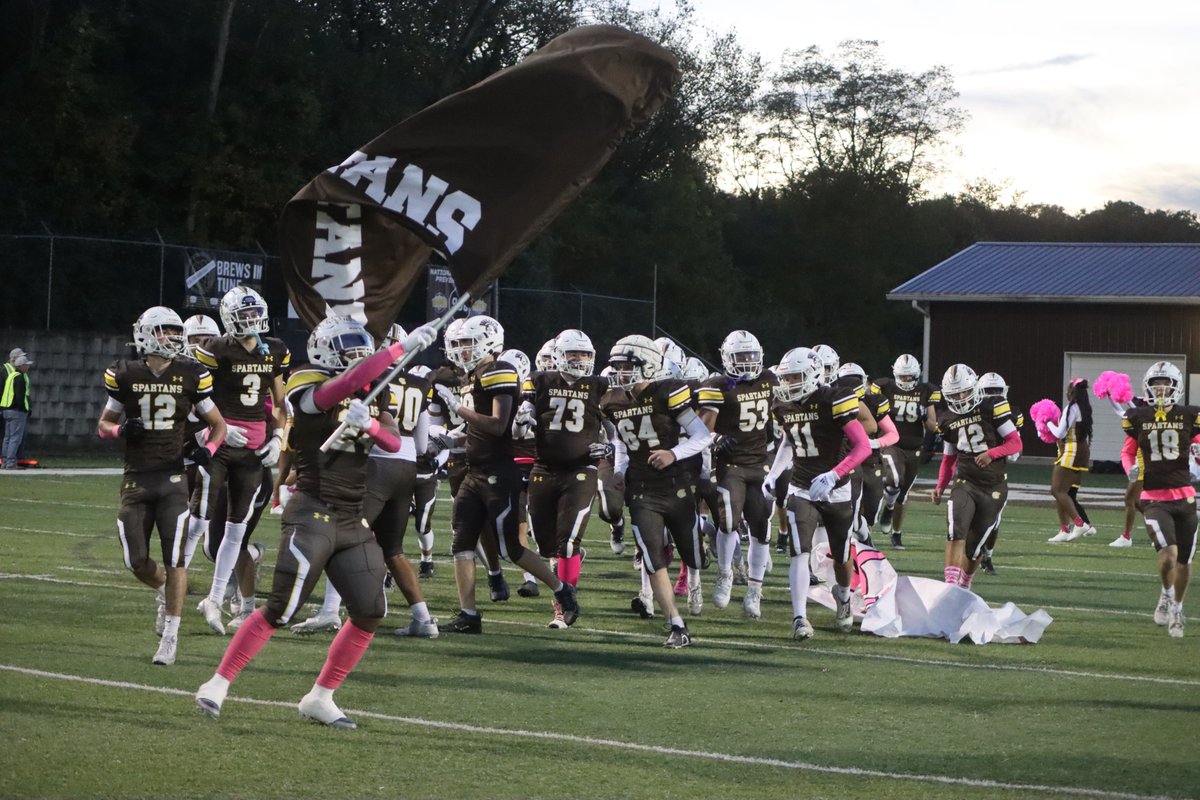 🏈 <a href="/RogerBaconFB/">Roger Bacon Football</a> is set to take on Wyoming this Friday in the opening round of the OHSAA DIV State Playoffs.

This is the first time both teams have met since the 2010 State Playoffs.

📰 rbspartans.com/news/106954

#HailSpartans
