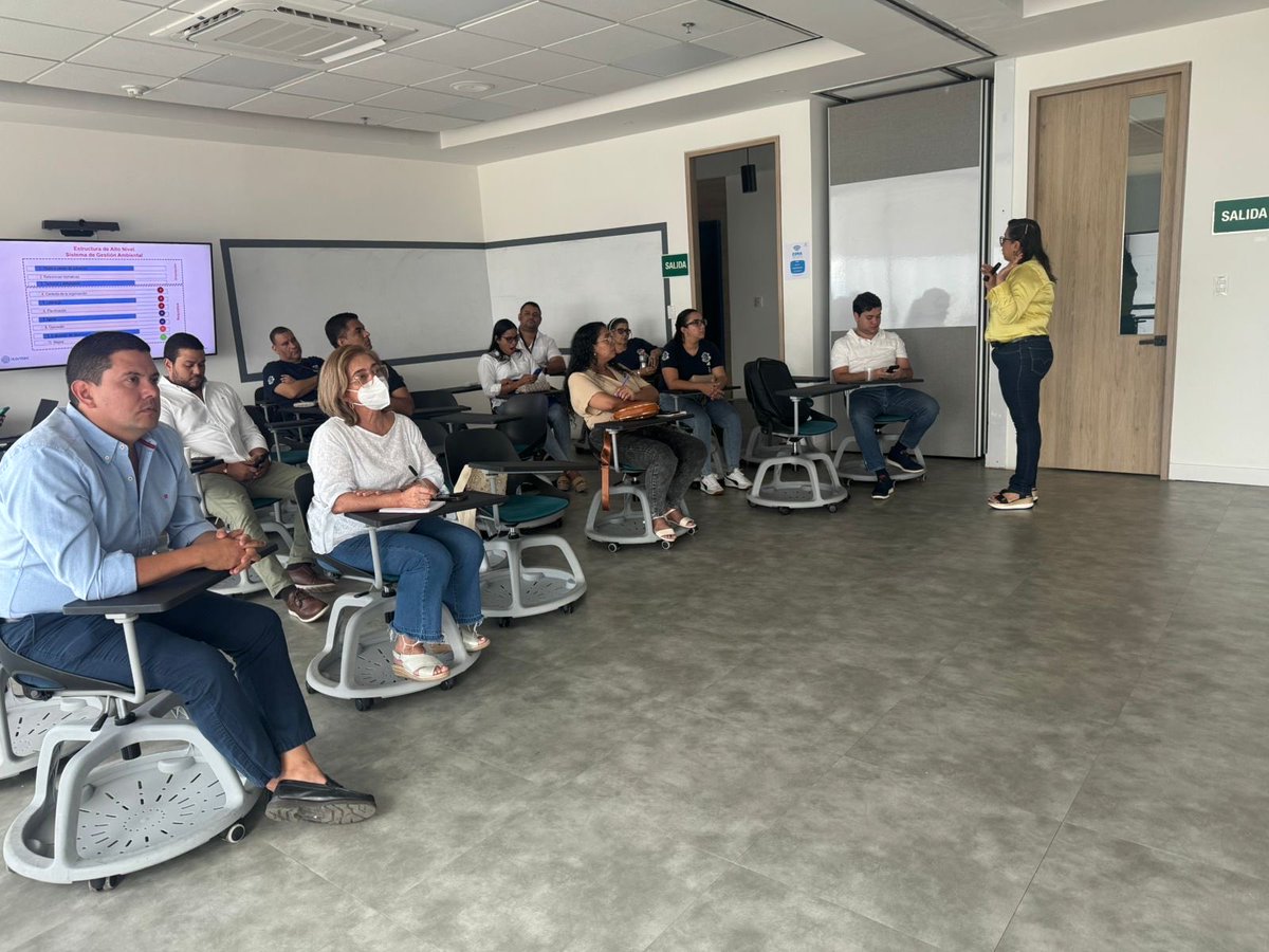 Concejodebaq's tweet image. 🙌✅ ICONTEC capacita al Concejo de Barranquilla en la implementación de la norma ISO 14001.