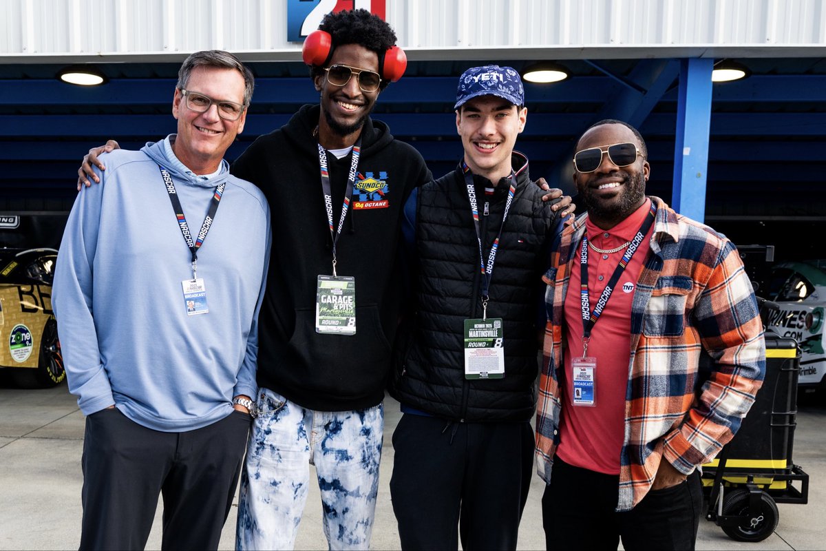 Gotta thank the bossmen, <a href="/SteveLetarte/">Steve Letarte</a> and <a href="/MambaSmith34/">Mamba Smith</a> for making this unforgettable <a href="/MartinsvilleSwy/">Martinsville Speedway</a> weekend possible with my teammate <a href="/ConnorYeroschak/">Connor Yeroschak</a>. Super honored to have been apart of this group for the last 2 years 🙏🏾

<a href="/LETARTE_eSports/">LETARTE eSports</a> forever ❤️