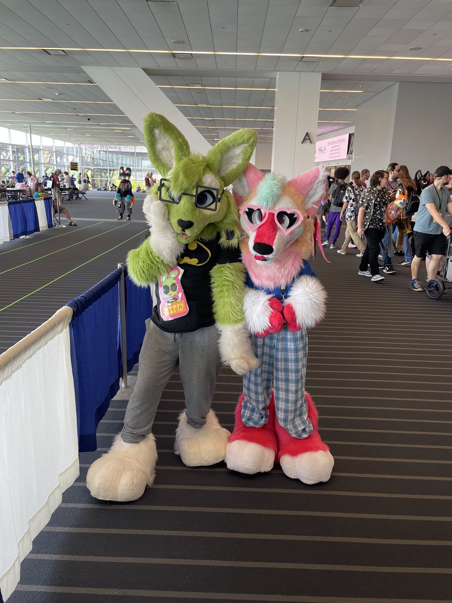 ❤️ 🕊️ 

I am heartbroken to learn that ginger_tailll has passed away. I met her at Anthrocon this year. She was so lovely and funny. A Kind soul with an infectious smile. Her videos she made were so wonderful and showed how creative and strong she is. 

Rest well with the Father.