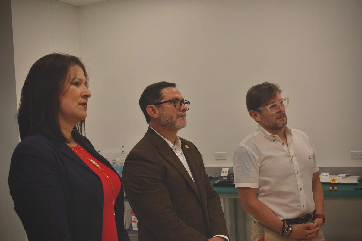 RSalazar91623's tweet image. Días atrás, tuve el gusto de participar en una jornada de trabajo en la UCR junto al rector Dr. Carlos Araya y Gustavo Bado.

Recorrimos espacios como el Centro de Emprendimiento e Innovación, fortaleciendo lazos entre academia y sector empresarial.

#CRECEX #UCR #Innovación
