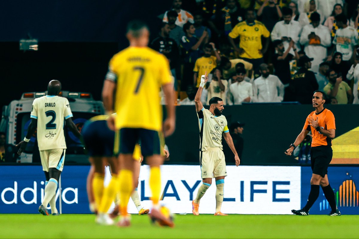 83iitt_'s tweet photo. كيف النفسية وانت تشاهد احتفالية الـ GOAT ؟!🐐 https://t.co/Q1mjeqTf2m