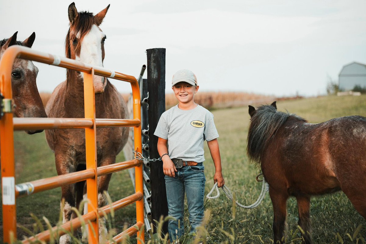 The next generation of agriculture — and the equipment built to last just as long.

<a href="/siouxsteel/">Sioux Steel</a> is proud to be the only company in our industry to offer a LIFETIME warranty on our gates!

#siouxsteel #futurefarmer #farmlife