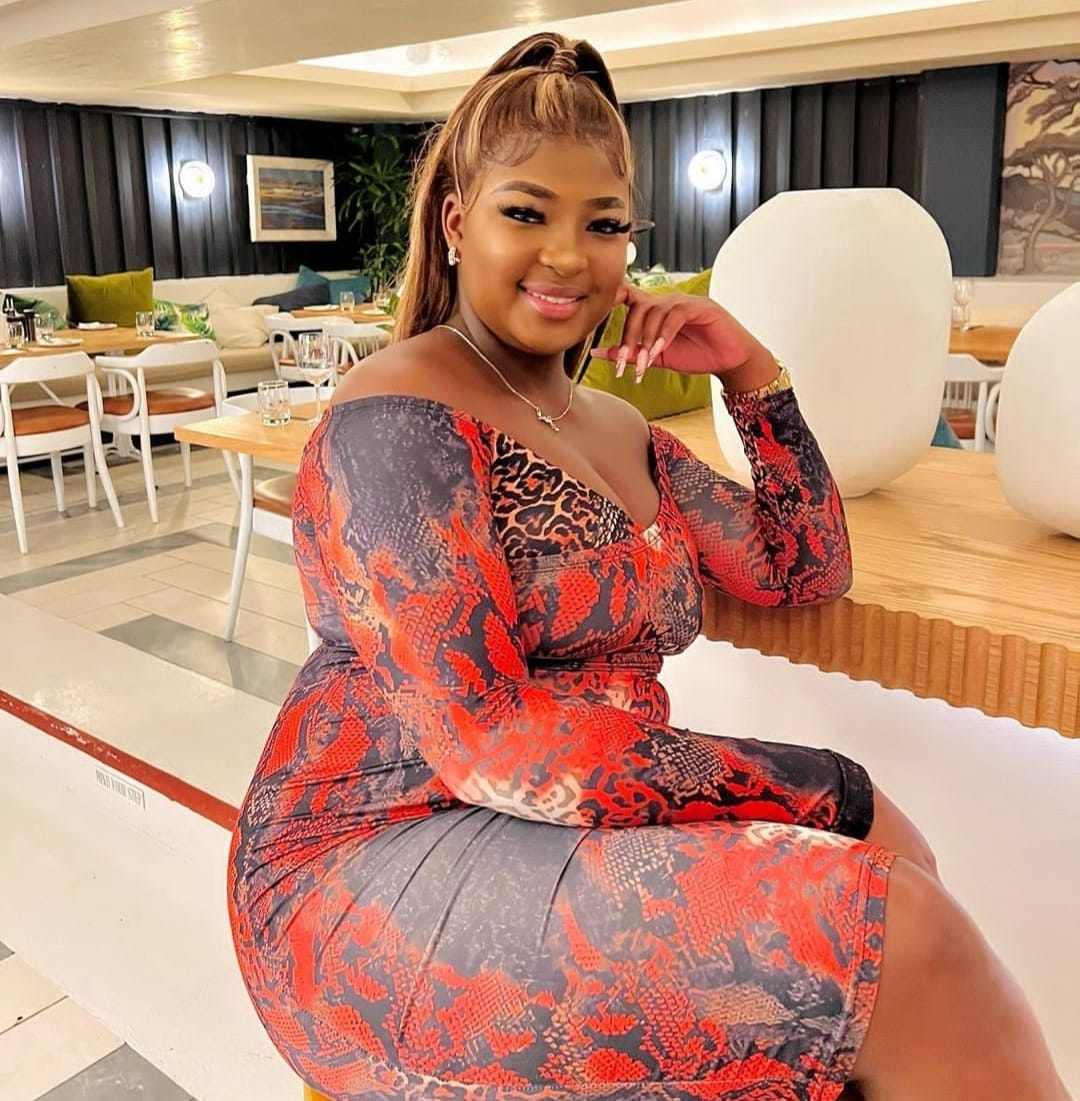 RTxxlslave's tweet photo. Date Sugar Emily Mummy in Donholm Estate, Nairobi https://t.co/fa1CTQVPEO https://t.co/gtAtcZ1B75