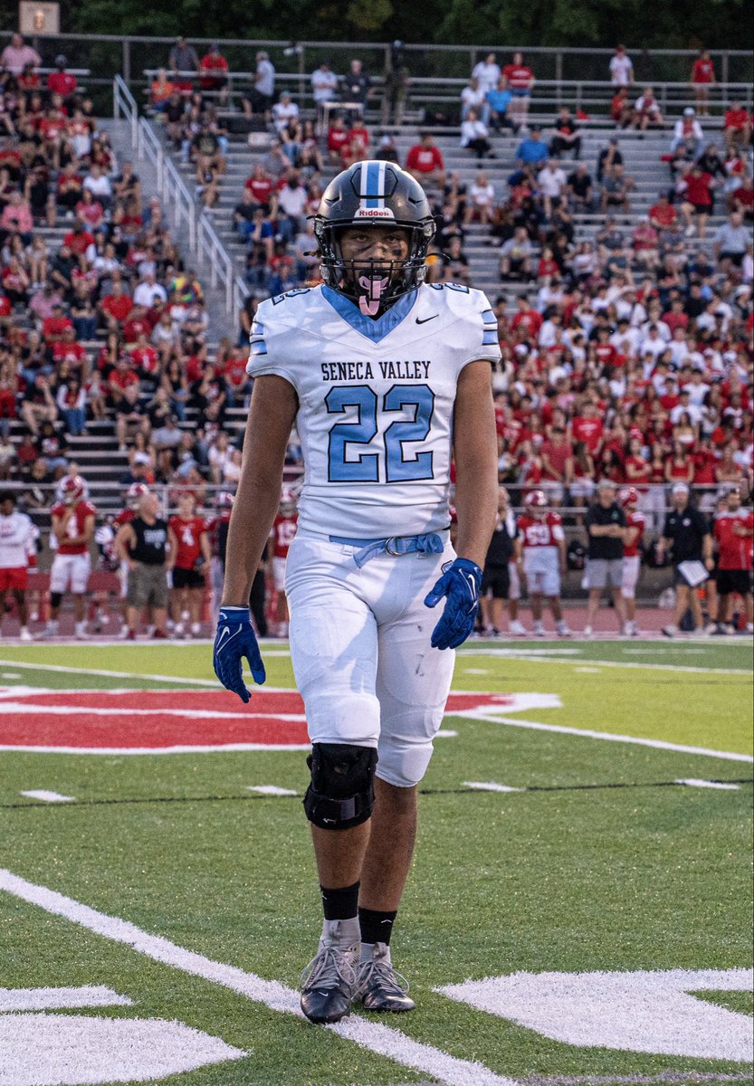 Senior Year Highlights 
“PLAYMAKER” and “EFFORT PLAYER”
Can do it all. Anything you need I got you.
6’3 225lbs.  LB and WR   c/o 26
<a href="/Barclay_64/">Don Barclay</a> <a href="/coachdonnyholl/">Donny Holl</a> <a href="/SVRaiderFB/">SenecaValleyFB</a> <a href="/WPIAL_Insider/">WPIAL Insider</a> 

hudl.com/video/3/228482…