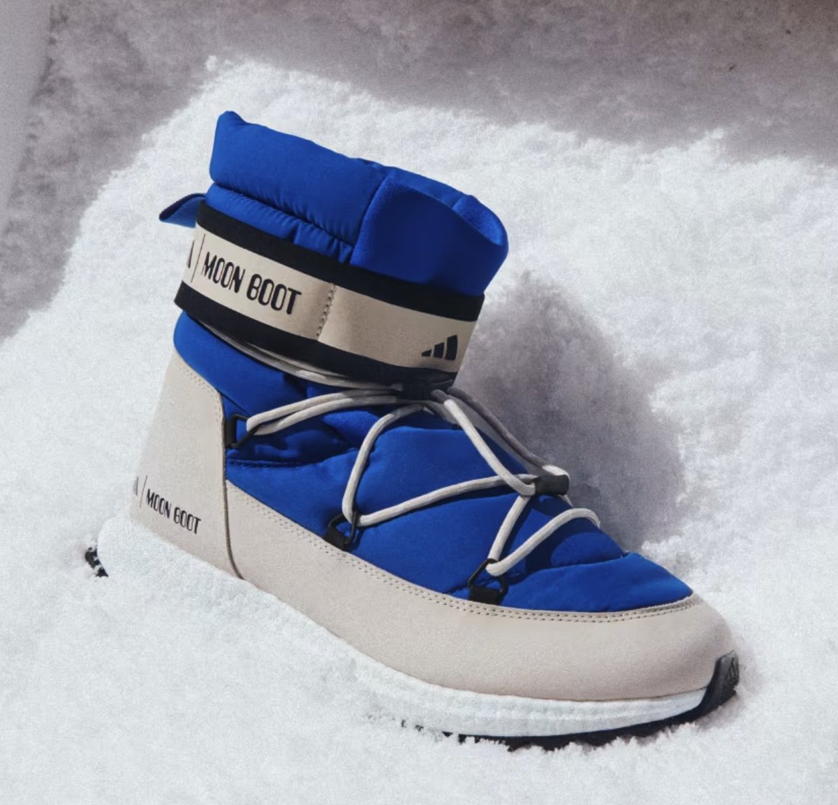 SOLELINKS's tweet photo. Ad: TOP DEAL: Women's MOON BOOT x adidas Moonboost High ‘Blue’ at $39.99 + shipping => https://t.co/Qpb7WKzefF https://t.co/aRRLGAQHyJ