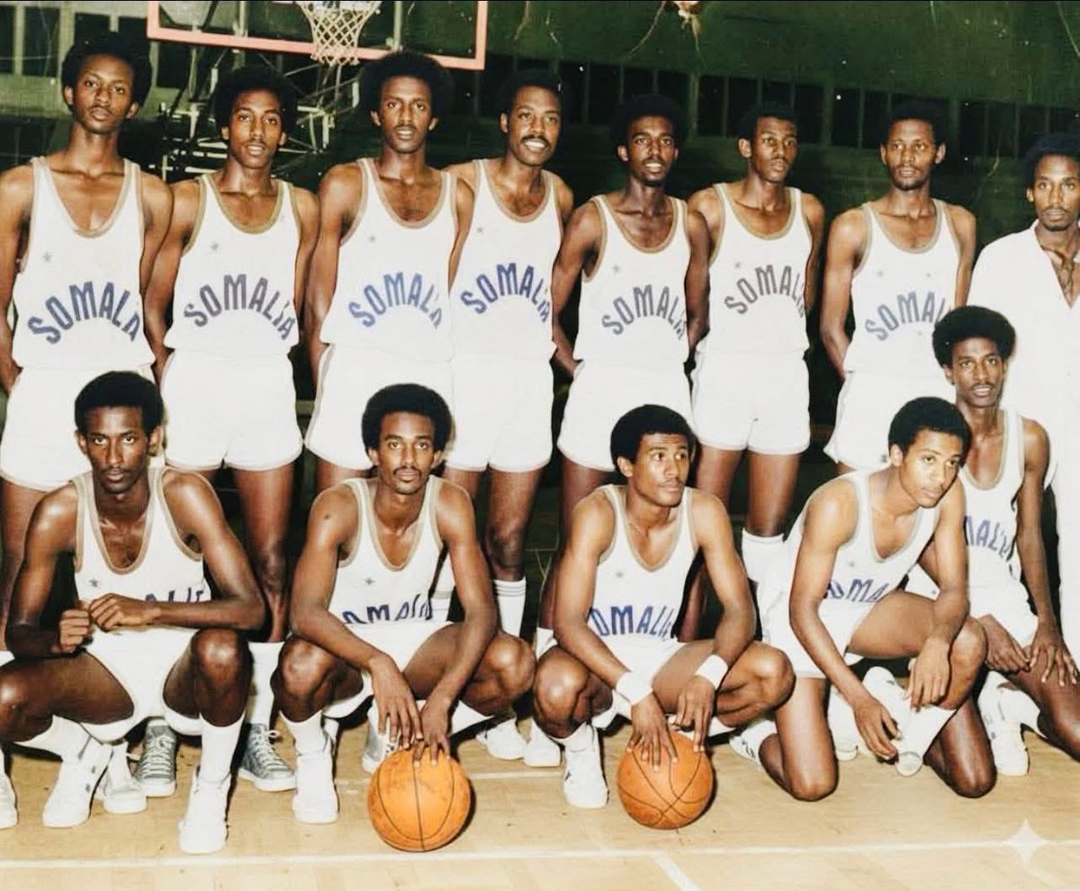 Basketball Team. 
Xigasho; Ismail Baxsan.