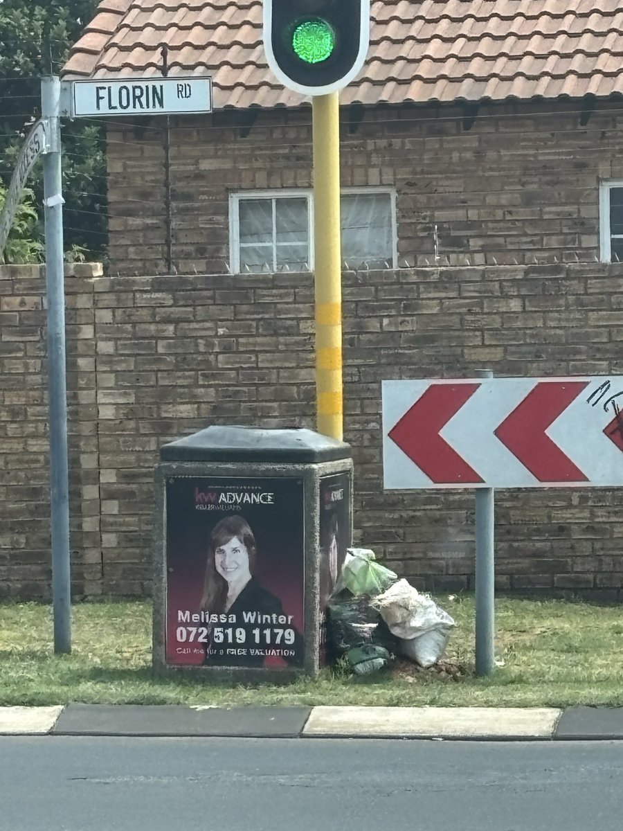 carolinedewet's tweet photo. @DadaMorero Nobody is folding! Some are working while others are giving tenders!
@MYANC has failed @CityofJoburgZA ratepayers for many years and we need a change and a break from empty promises and lies
#WeNeedJustice #FixOurCity #FixOurWater #FixOurLights #FixOurEducation #VoteDA https://t.co/eB9NtQZ89h
