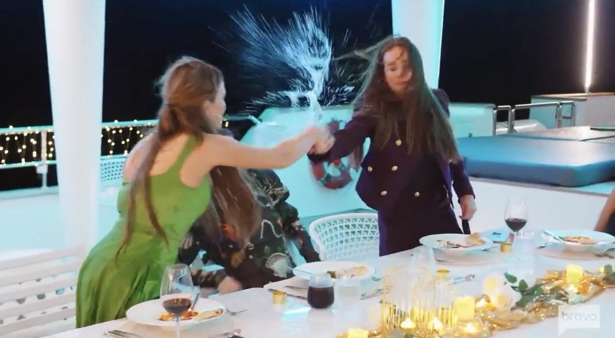 sethh_sm's tweet image. meredith marks - mother, snowflake, wife, dj, businesswoman, fashionista, foodie, socialite, waterbender #RHOSLC