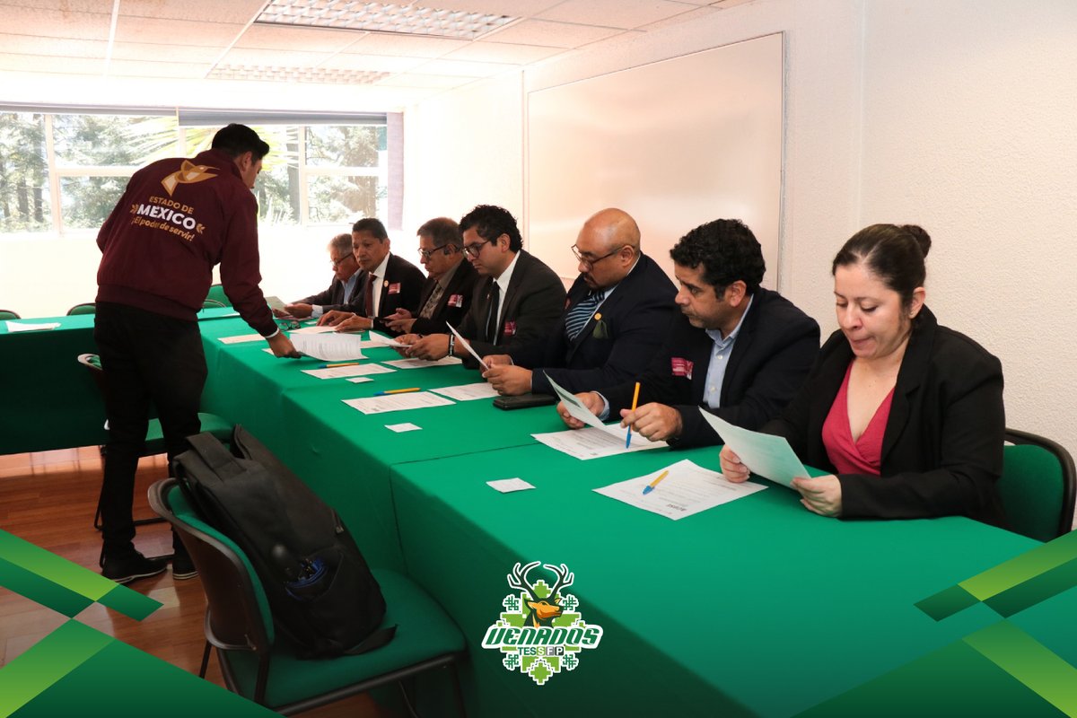 TESSFP_Edomex's tweet image. Nuestro director general, Dr. Aníbal Alberto Mejía Guadarrama, asistió como invitado especial a la entrega de convenios “Sinergia para la Incidencia” del @comecyt, fortaleciendo proyectos que transforman comunidades con conocimiento e innovación. 💡🤝
#TESSFP #OrgulloVenado 🦌
