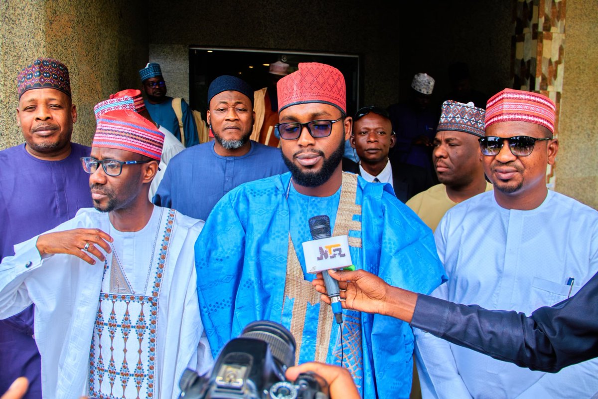 DahirMHashim's tweet image. The 2-Day Stakeholder Workshop on Waste Management, organised by REMASAB in partnership with PACE, opened today in Kano under the theme “From Awareness to Action – Strengthening Collaboration for a Cleaner Kano.” The workshop sets the stage for practical strategies to transform…