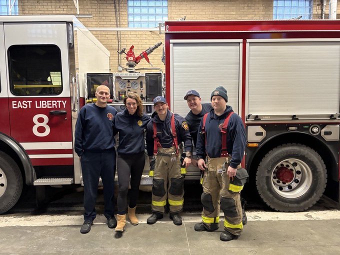 PGHController's tweet image. On #FirstResponders Day, I&apos;m grateful for all the men and women who work hard every day to keep our City safe. Thank you all for answering the call to save lives, get justice for victims of crime, protect property, and get people the care and support they need in times of crisis.