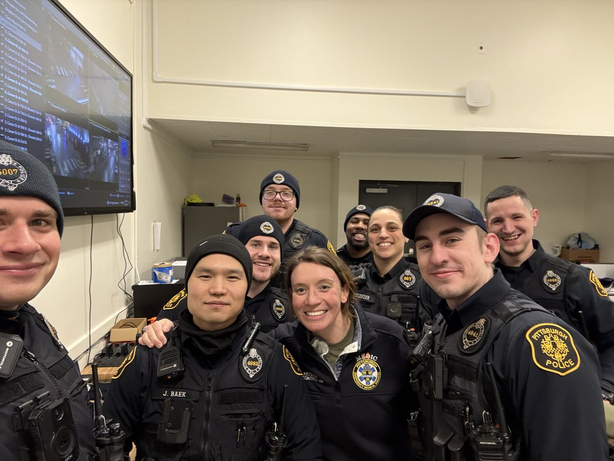 PGHController's tweet image. On #FirstResponders Day, I&apos;m grateful for all the men and women who work hard every day to keep our City safe. Thank you all for answering the call to save lives, get justice for victims of crime, protect property, and get people the care and support they need in times of crisis.
