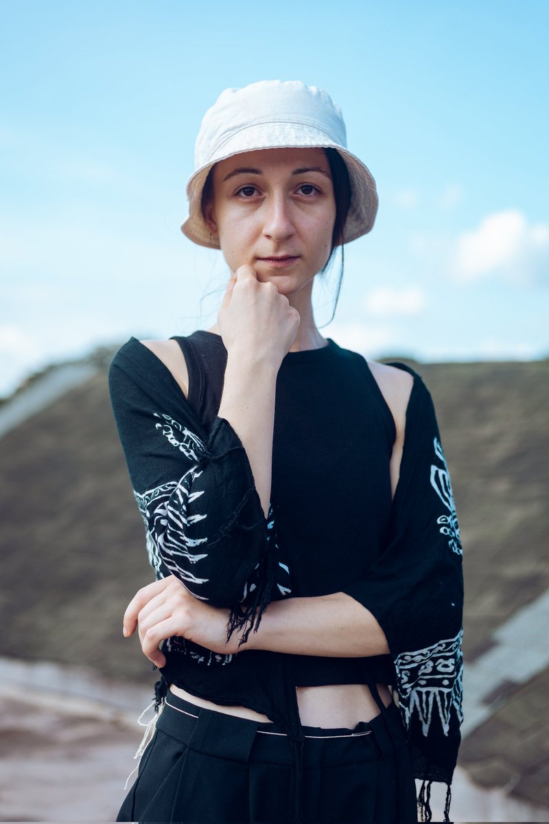 LightnPixel's tweet photo. | |  PAULINE  &amp;  LISA | |

From my rooftop series, a visual diary of people,some strangers,some familiar who let me capture their presence against the city skyline. https://t.co/15CK9Mhikc