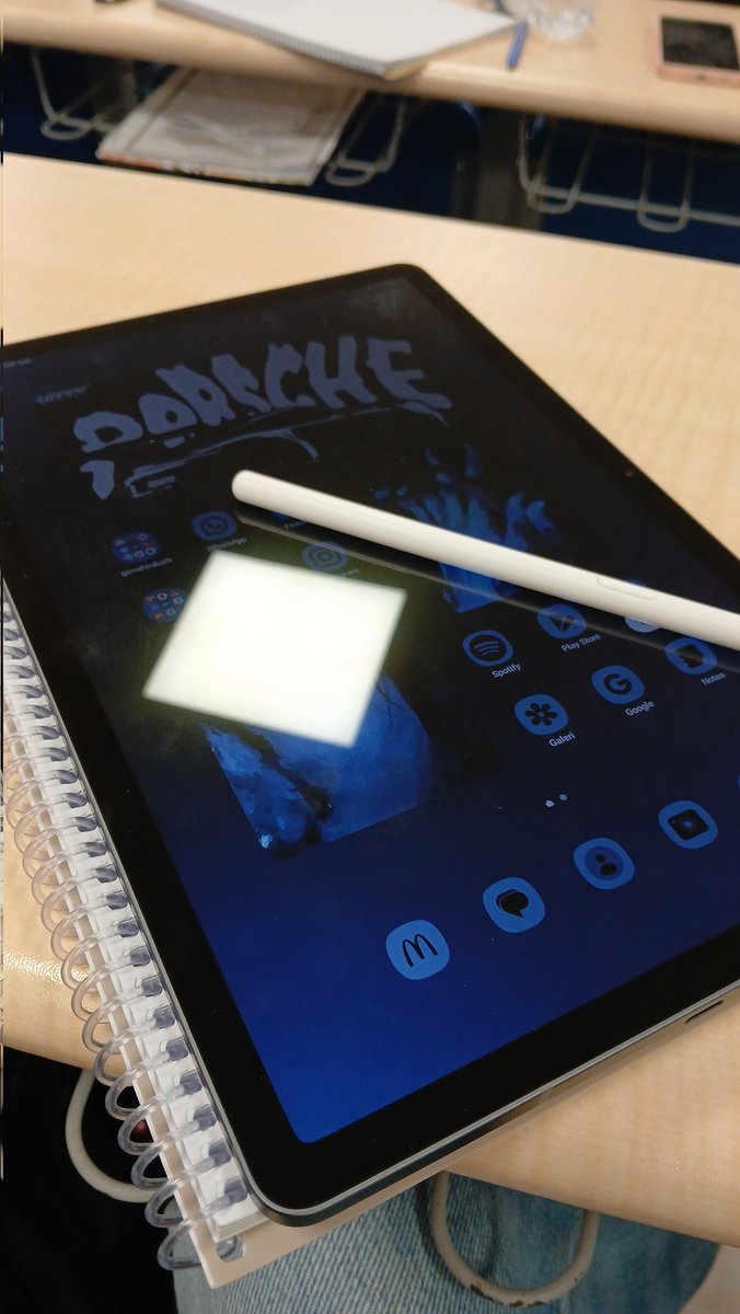 Tadi cok guzelmis (tablete not almak)