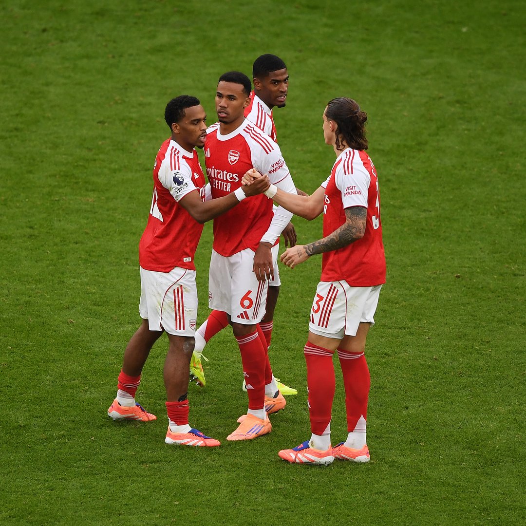 🔴⚪Calling on all gunners to drop their handles we follow you ASAP❤