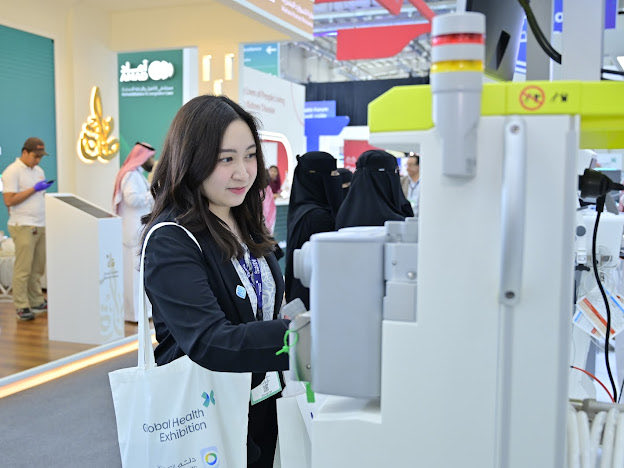 AzeerMedical's tweet photo. Day 2 at Global Health Exhibition 2025! 🌍
Still 2 days left — don’t miss our innovative solutions! Visit our booth H2 A050
#GlobalHealthExhibition #Crest #HealthcareInnovation #MedicalTechnology #GlobalHealth #azeer Löwenstein Medical https://t.co/PQfjTHgXAc