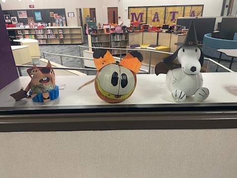 Mata_Library's tweet image. Our annual Book Character Pumpkin Decorating Contest has some great entries! You can turn yours in the rest of this week! @mataeagles @FamilyCMata