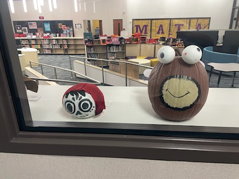 Mata_Library's tweet image. Our annual Book Character Pumpkin Decorating Contest has some great entries! You can turn yours in the rest of this week! @mataeagles @FamilyCMata