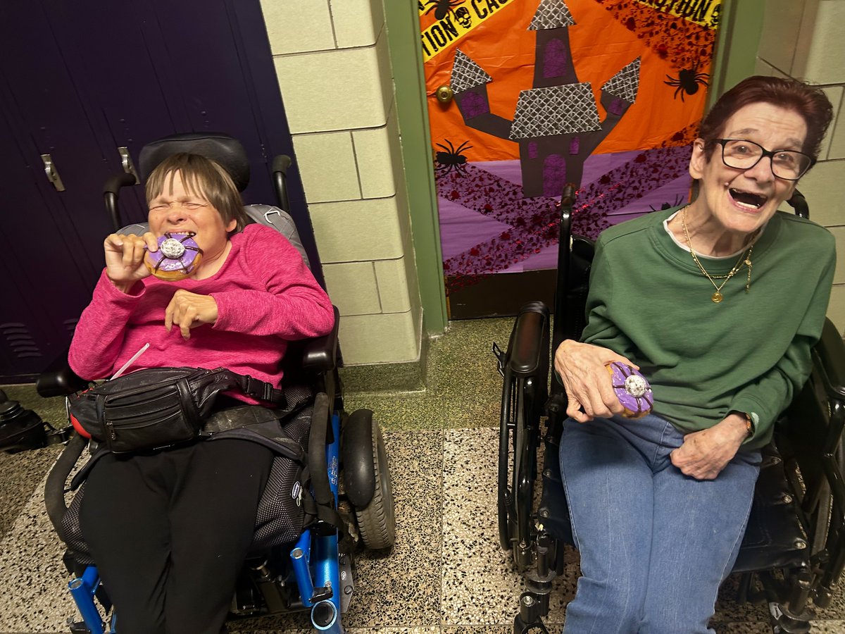 A spooky twist on our name calls for Spider Donuts from Dunkin'! 🕷️ “A-Spider of WNY” is spinning up some Halloween fun—the sweetest way! 🍩🎃