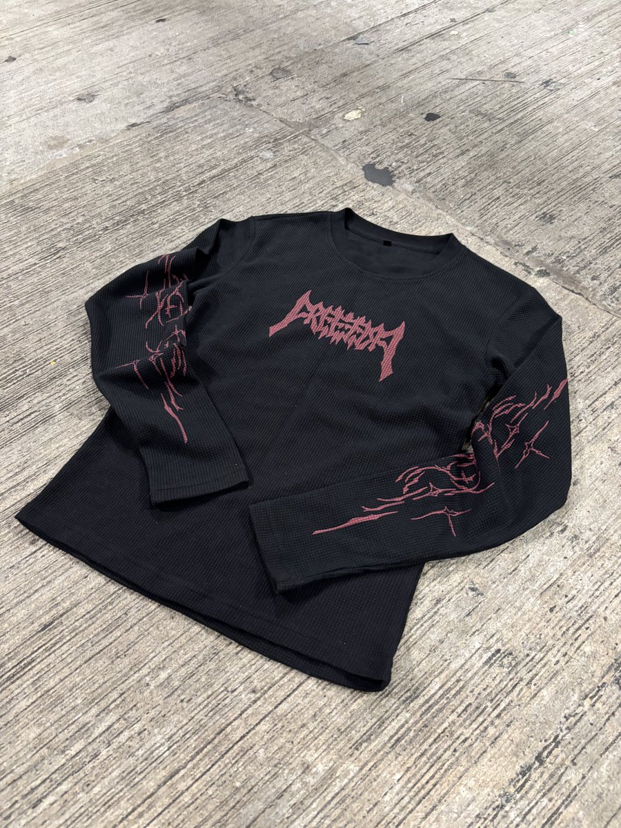 sydneymendes_'s tweet photo. some good clothes . https://t.co/U9UZupQrJw