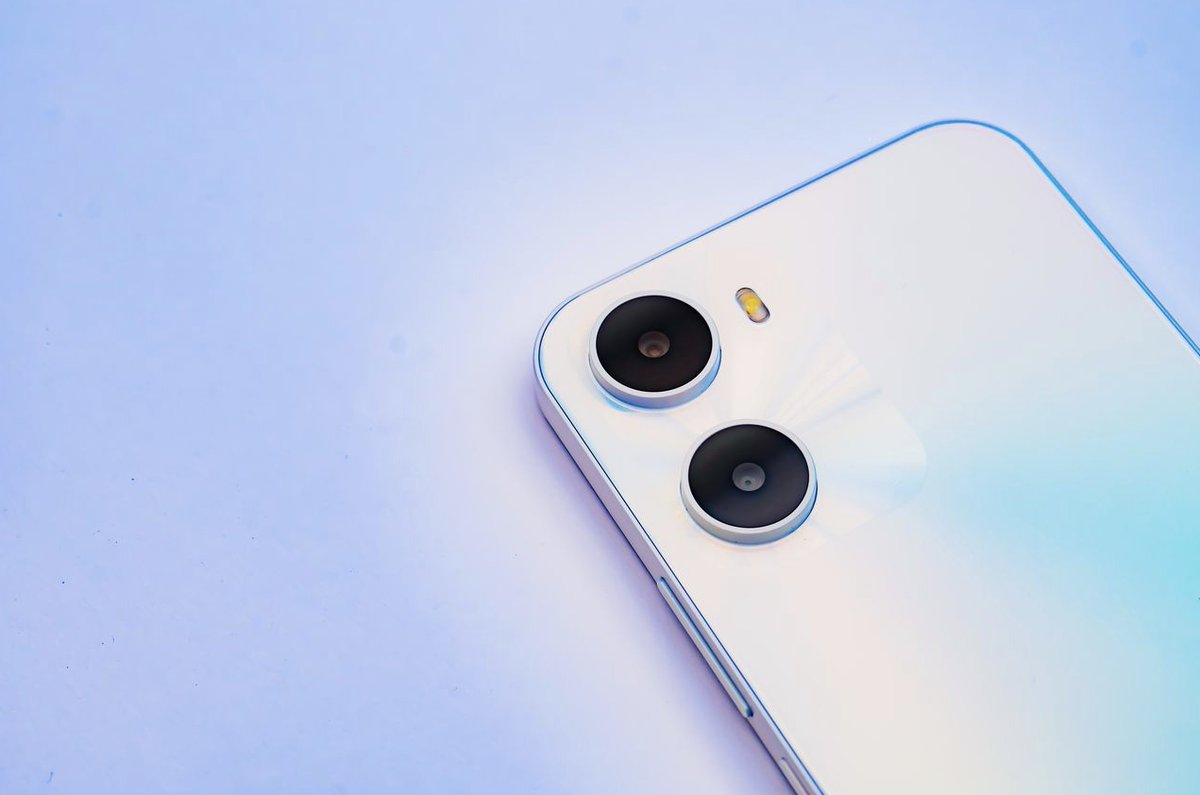 BitPayTech's tweet image. 4 questions. 1 phone. 0 barriers. 🔥 Check your eligibility today and unlock flexible payment options for your Phēnix X.

👉 bitpaytech.com/check-eligibil…