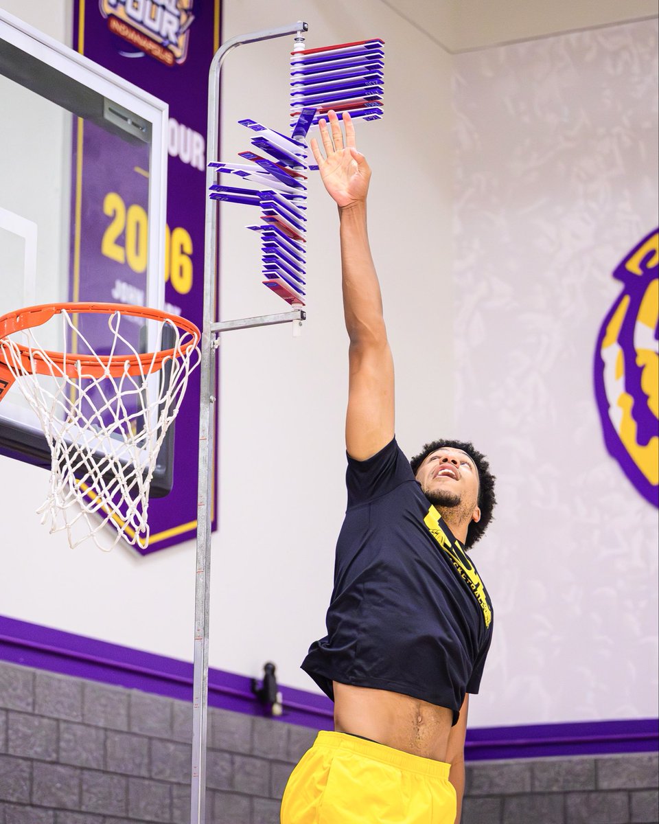 On the floor in 8️⃣ 🗓️