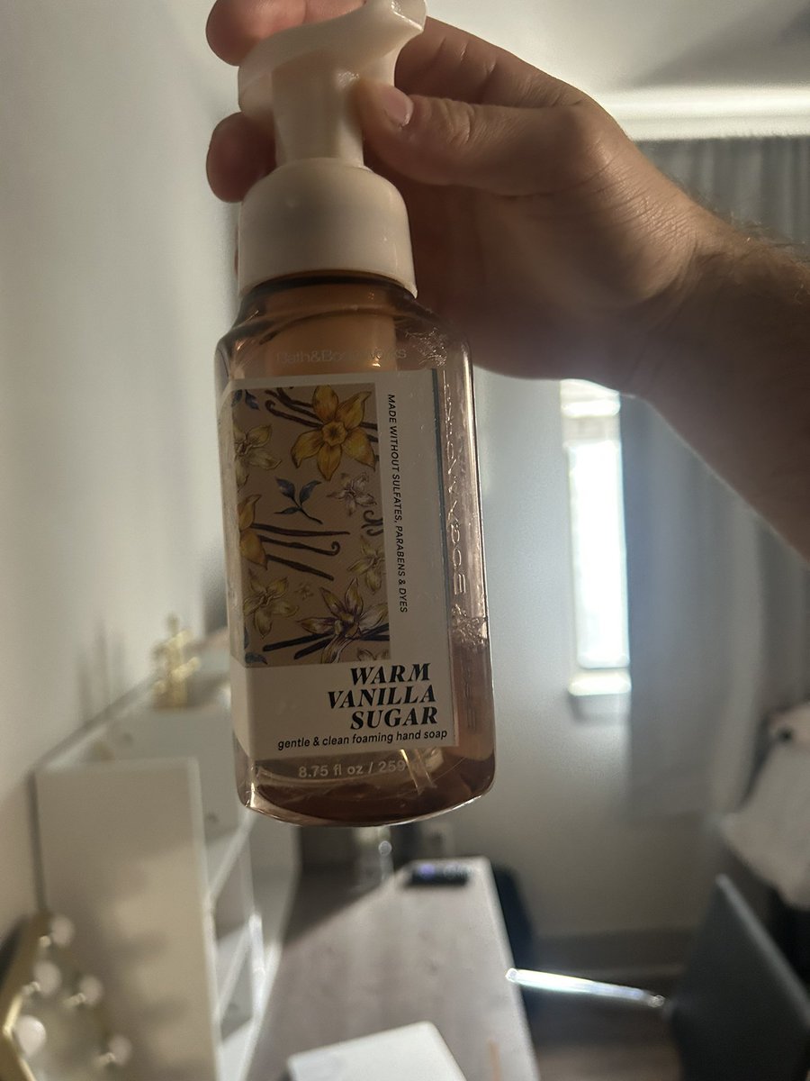 xMilkmanx19's tweet photo. BREAKING: @WillyWojInsider hospitalized after attempting to bake cookies with Bath and Body Works hand soap - Warm Vanilla Sugar #bbw https://t.co/3eUYL7rjvS