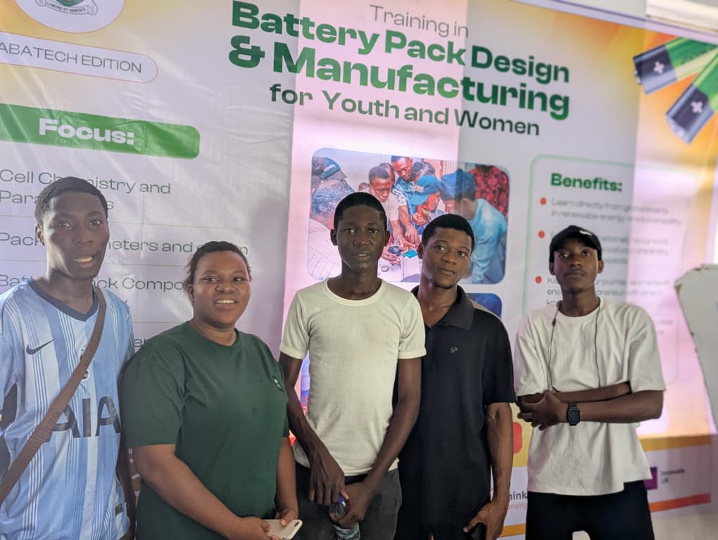 1Ns1deRneT's tweet image. Glad to be part of the Battery Pack Design and Manufacturing Cohort that started on Oct 27th! ⚡
Big thanks to @CeidHub  for hosting this impactful program. Excited to learn, build, and innovate!
#BatteryPackDesign #CleanEnergy #Innovation