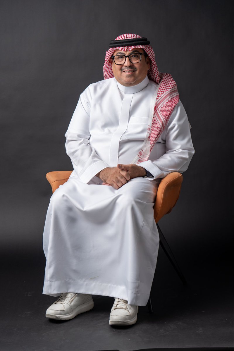 "حبّ الخير لا ينبع إلا من نفوس صافية، لا تعرف الحقد ولا تضيق بمكروه الآخرين.
القلوب النقيّة لا تعطي لأنفسها مقابل، ولا تنتظر جزاءً على عطائها،
بل تمنح الخير كما تتنفس، كأن العطاء جزء من وجودها الطبيعي.
كلما لامسها الأذى، ازداد نورها، وكلما واجهت قسوة الحياة، صمدت بروحٍ أرقّ