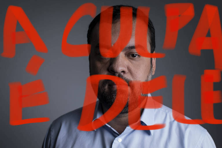 joaodomenech's tweet photo. A CULPA É DELE!
O governador Claudio Castro é do partido de extrema-direita de Bolsonaro, o PL. 
O PL governa o Rio há sete anos. 
Cláudio Castro foi CONTRA a PEC da segurança que integraria as ações estaduais e federais. 
Cláudio Castro é um inepto mentiroso. 
PEC DA SEGURANÇA JÁ
FORA CLÁUDIO CASTRO