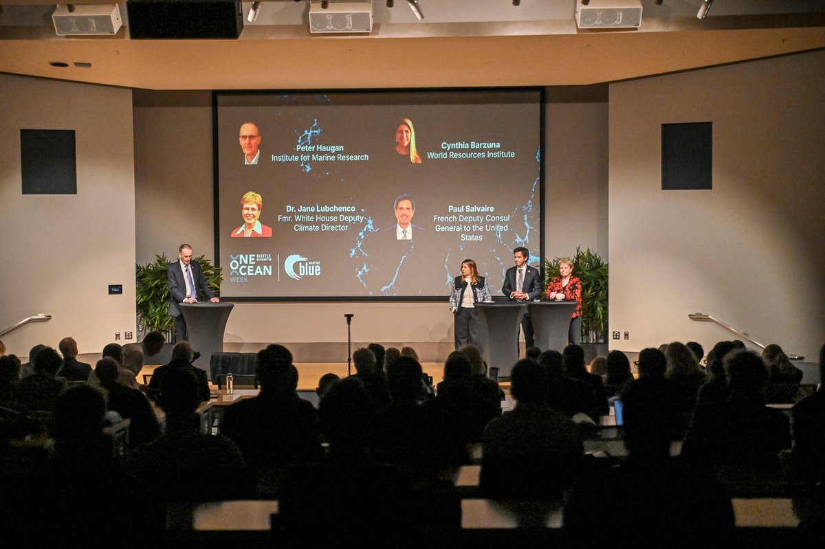 PaulSalvaire's tweet image. At #OneOceanWeekSeattle
➡️I discussed global ocean governance, France&apos;s National Strategy, and Seattle-Nantes ties. Exciting collaborations ahead! 🤝🌍 #BlueEconomy #OceanProtection 
➡️Met with Seattle leaders to explore cooperation on sustainable transport &amp;amp; climate adaptation