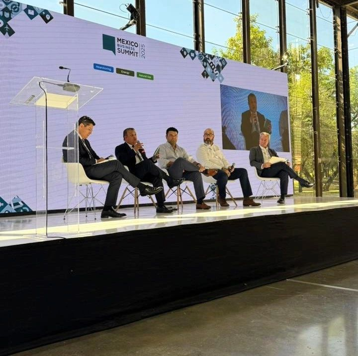 El director general de la <a href="/AME_Energia/">Asociación Mexicana de Energía</a> , Julio Valle Pereña, participó en el bloque de #Nearshoring del #MexicoBusinessSummit 2025, realizado en la ciudad de Monterrey. (1/3)