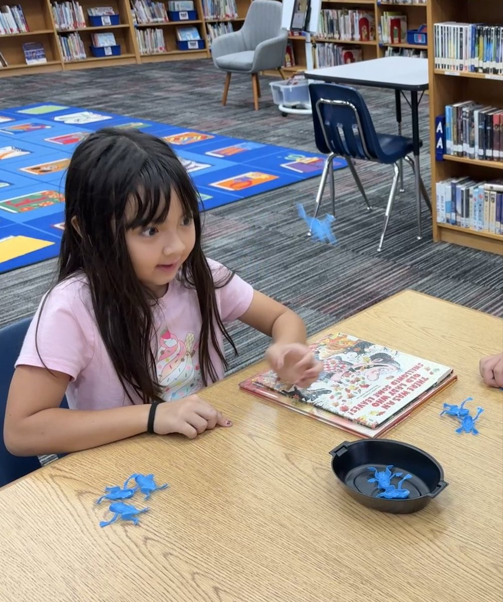 WallarooLibrary's tweet image. A Spoonful of Frogs (Lyall), @Novel_Effect  and attempts to get the jumping frogs into the “cauldron” to make our own frog soup created quite a stir in the library today! @PISDlibraries