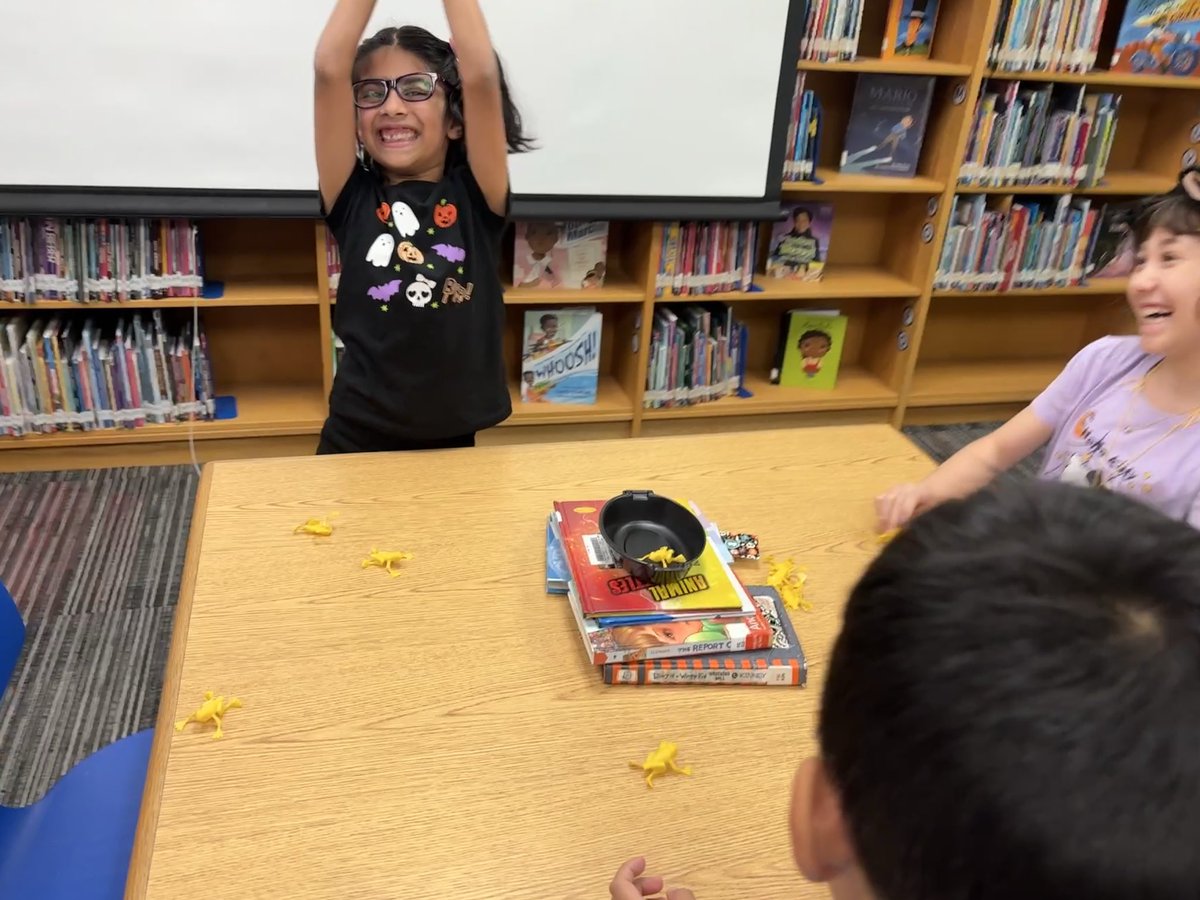 WallarooLibrary's tweet image. A Spoonful of Frogs (Lyall), @Novel_Effect  and attempts to get the jumping frogs into the “cauldron” to make our own frog soup created quite a stir in the library today! @PISDlibraries