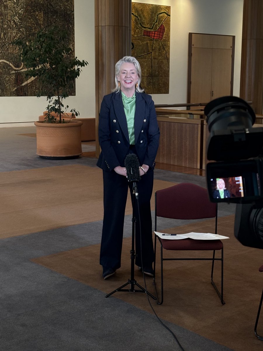 All set to talk politics of the day on ⁦<a href="/sunriseon7/">Sunrise</a>⁩ #auspol