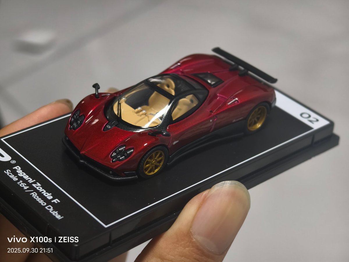 ZACK_HUAYRA's tweet photo. Pagani Zonda F
By Postercars

#Pagani #tomica #hotwheels #Hypercar https://t.co/GXf8LThihu
