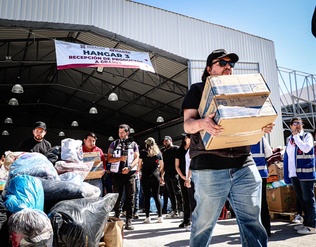 difhgo's tweet image. El @gobiernohidalgo y #LaFamiliaDIFH agradecemos al equipo de Smartia Group por su donativo de víveres en apoyo a las familias hidalguenses afectadas por las lluvias atípicas. 📦✅🫶🏻