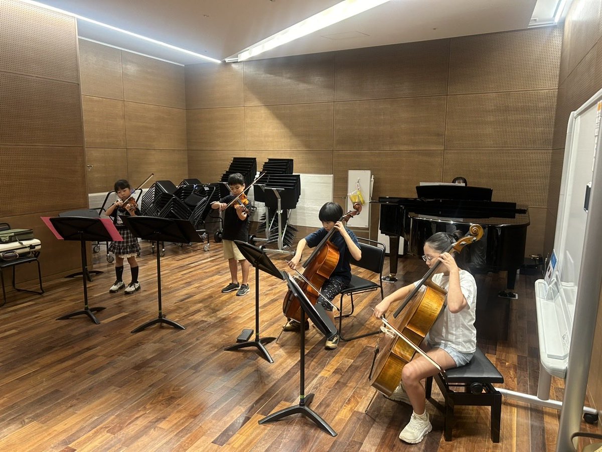 felice_strings's tweet photo. 第9回フェリーチェストリングスオーケストラ、フェリーチェこどもアンサンブル演奏会、入場無料です。
ぜひお越しください！ https://t.co/uJmnQ5SFMZ
