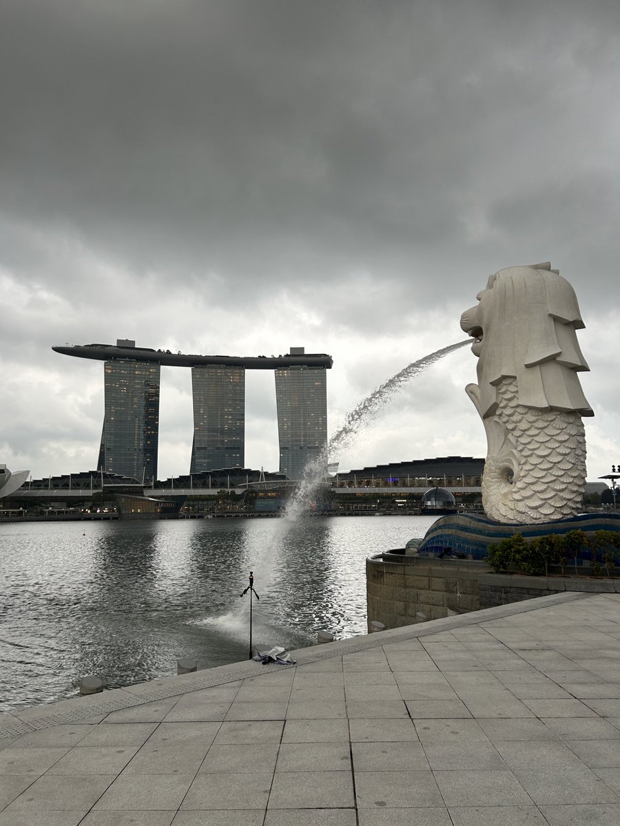 あのホテルとマーライオン