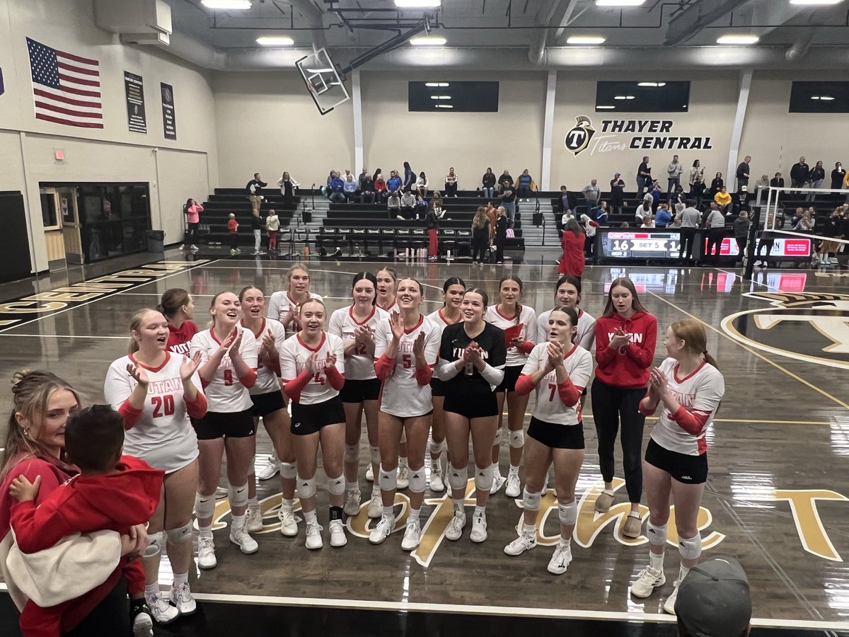 🏐 C2-3 Subdistrict 

🆚 Shelby-Rising City

Set 5: 16-14 Yutan

Chieftains win the match 3-2!