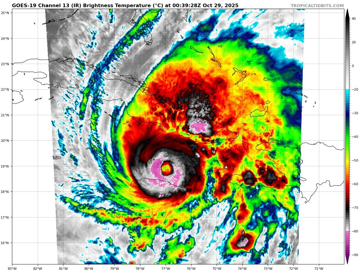 #Melissa has to be one of the most resilient cyclones I’ve ever seen. It was like Jamaica didn’t do a thing to it. Immediately back to wrapping convection around a clearing, warming eye.