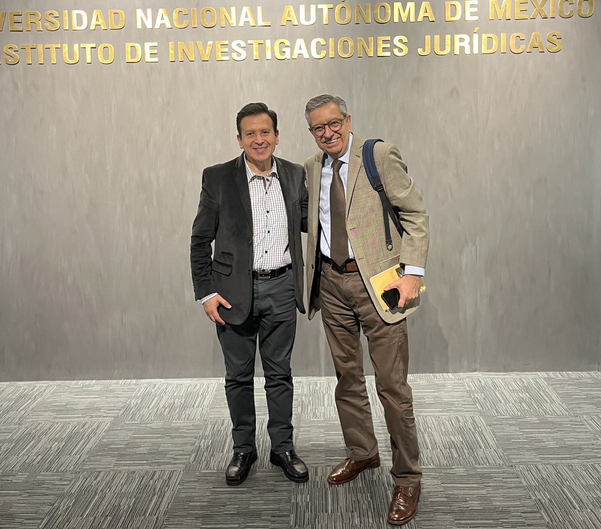 Un gusto saludar y coincidir con grandes personalidades del Derecho del Trabajo: Patricia Kurczyn ⁦<a href="/mpkv_iij/">Patricia Kurczyn V.</a>⁩ Mag. Héctor Arturo Mercado Dra. Graciela Bensunsan y Dr. Carlos Reynoso Castillo.
