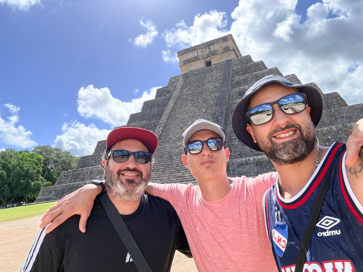 Rafela085's tweet photo. Los nuevos 30, con los mismos de siempre… https://t.co/nb2f4sk7eX