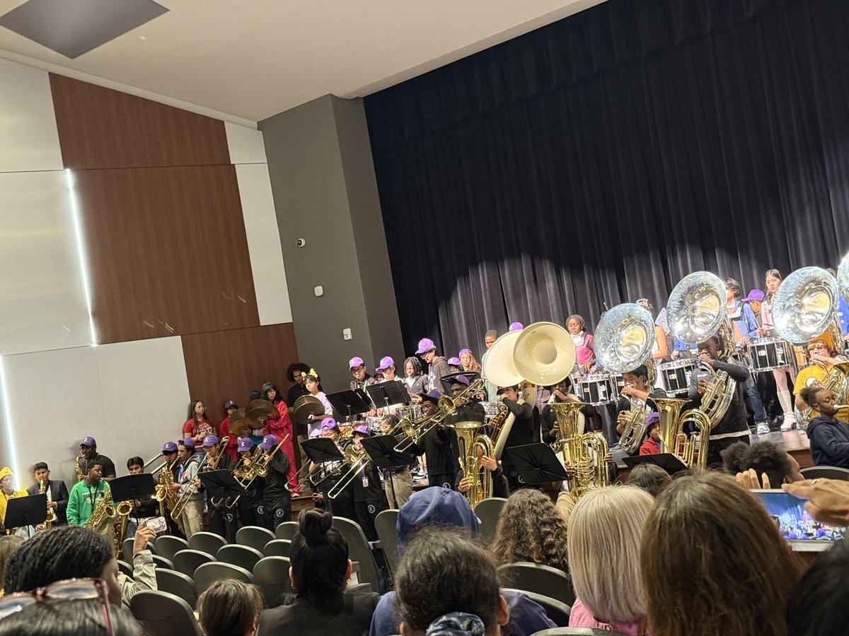 Cadre Kerr Theatre tweet media